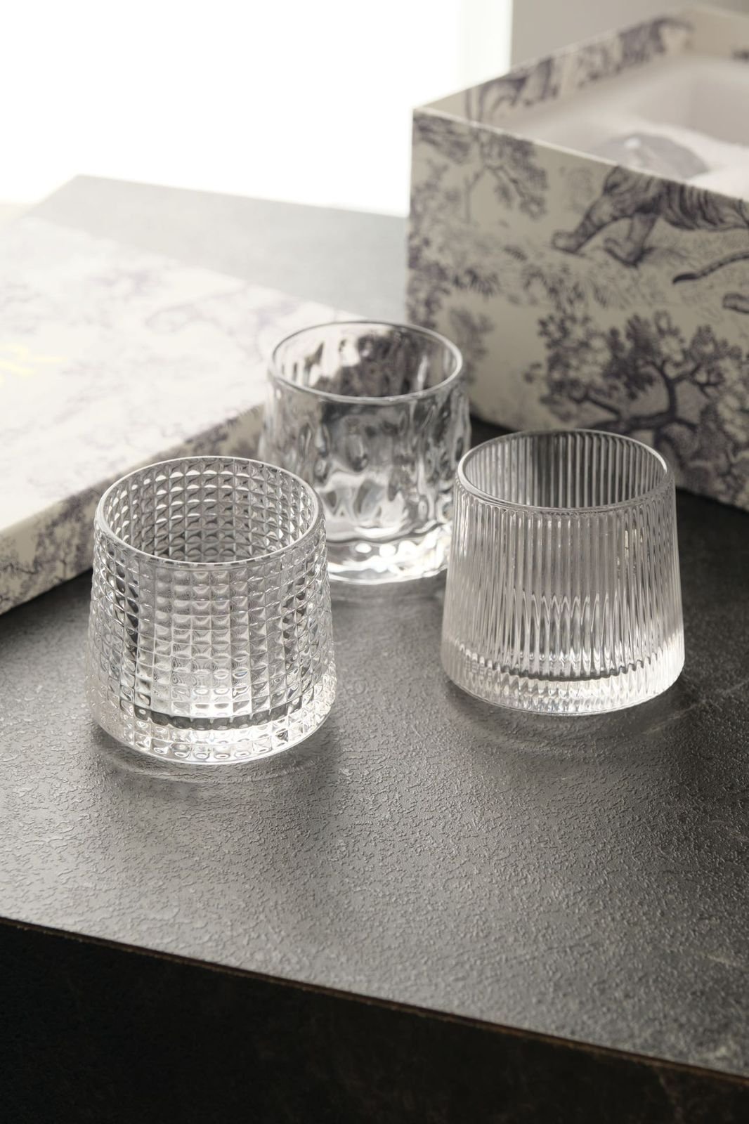 set of six transparent water glasses - Image 4 of 5